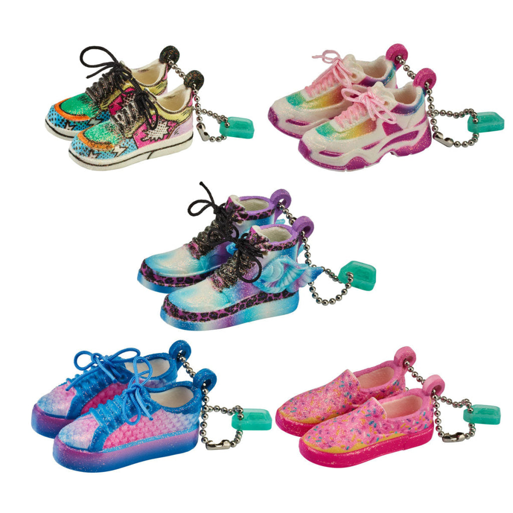 Real Littles Sneakers Mystery Full Set 12 Packs